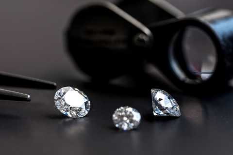 The 4 Cs of Diamonds: Cut, Color, Clarity, and Carat