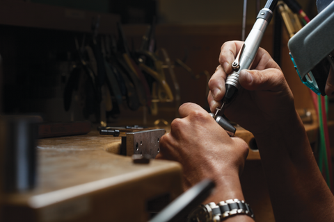 How to Resize an Engagement Ring Without Damage