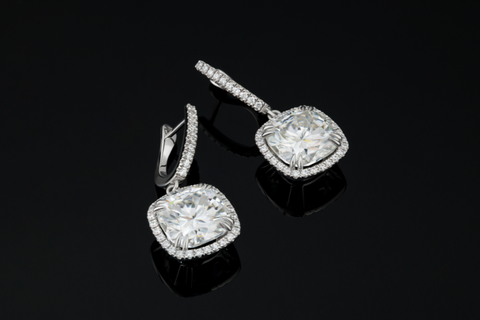 Diamond Earrings for Sensitive Ears: Hypoallergenic Options